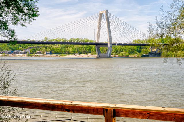 6410 Transylvania Beach Rd, Prospect, KY 40059