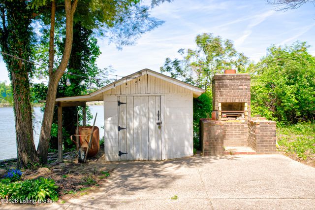 6410 Transylvania Beach Rd, Prospect, KY 40059