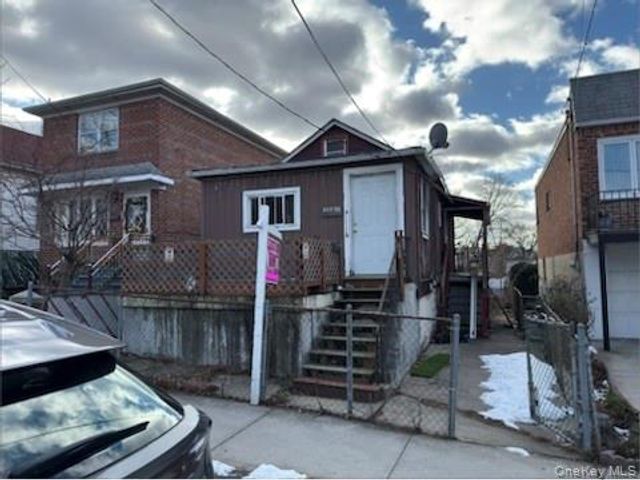 124-12 7th Avenue, College Point, NY 11356