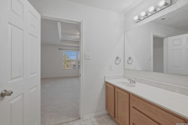 7810 Liberty Horse, Selma, TX 78154