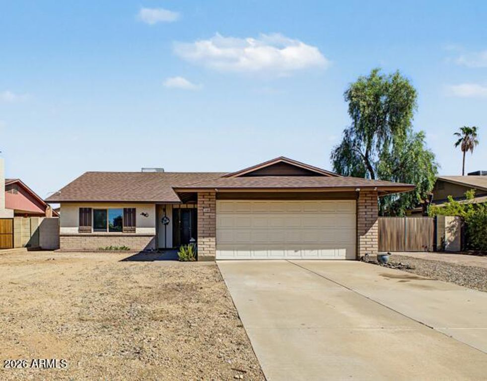 3040 W PHELPS Road, Phoenix, AZ 85053 — exterior