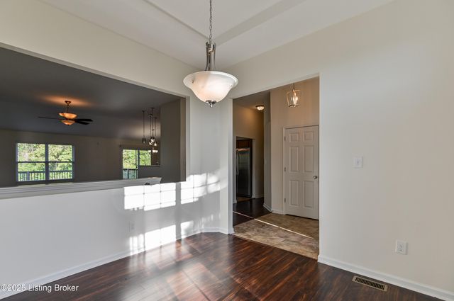 220 Rockcrest Way, Louisville, KY 40245