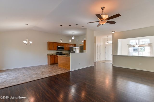 220 Rockcrest Way, Louisville, KY 40245