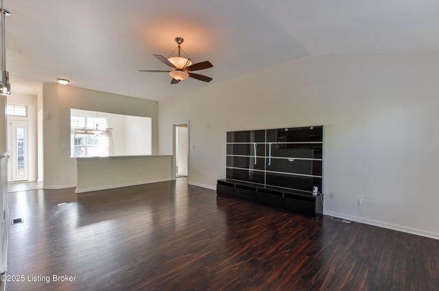 220 Rockcrest Way, Louisville, KY 40245