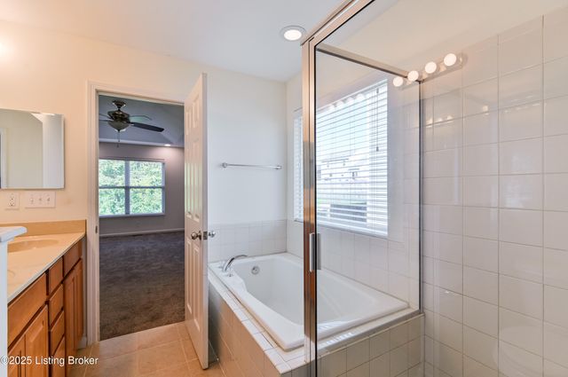 220 Rockcrest Way, Louisville, KY 40245