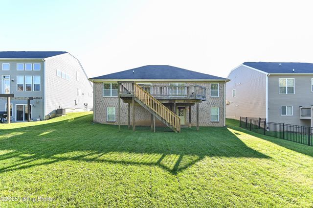 220 Rockcrest Way, Louisville, KY 40245