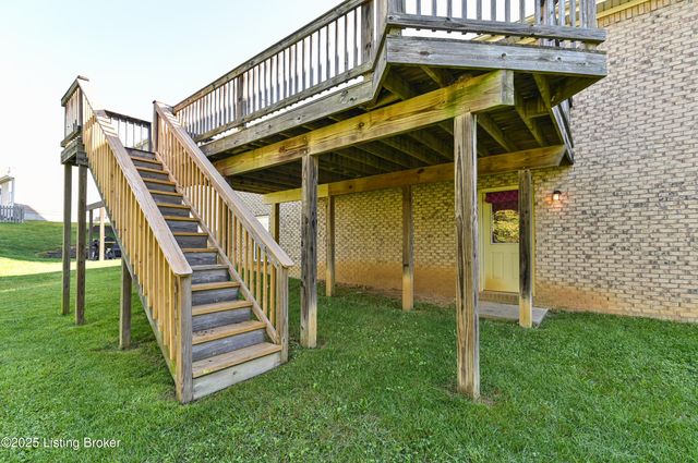 220 Rockcrest Way, Louisville, KY 40245