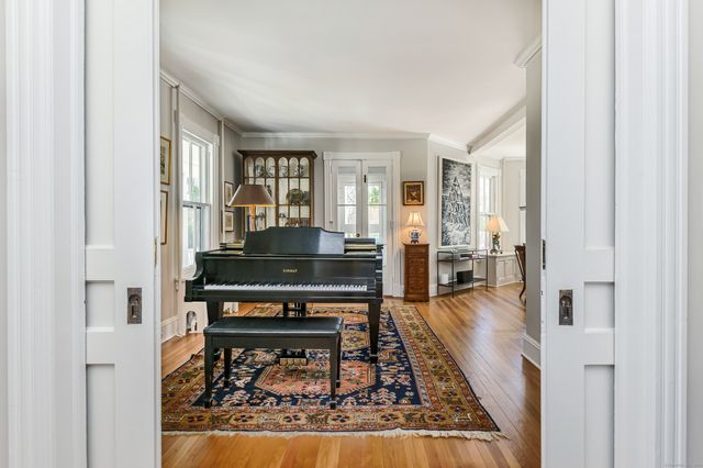 57 Main Street, Ridgefield, CT 06877