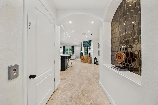 804 N Rio Vista Boulevard, Fort Lauderdale, FL 33301