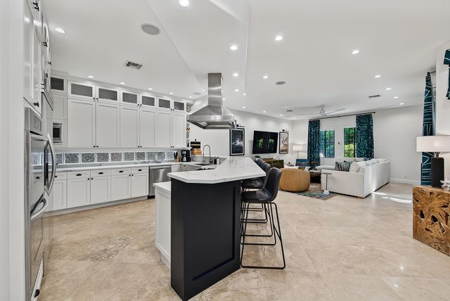 804 N Rio Vista Boulevard, Fort Lauderdale, FL 33301