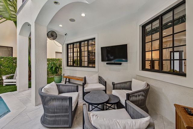 804 N Rio Vista Boulevard, Fort Lauderdale, FL 33301