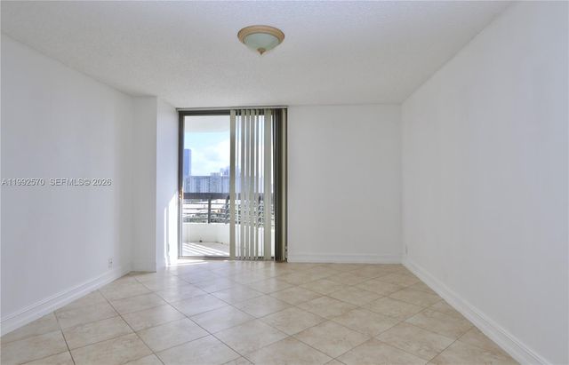 3500 Mystic Pointe Drive 1207, Aventura, FL 33180