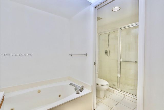 3500 Mystic Pointe Drive 1207, Aventura, FL 33180