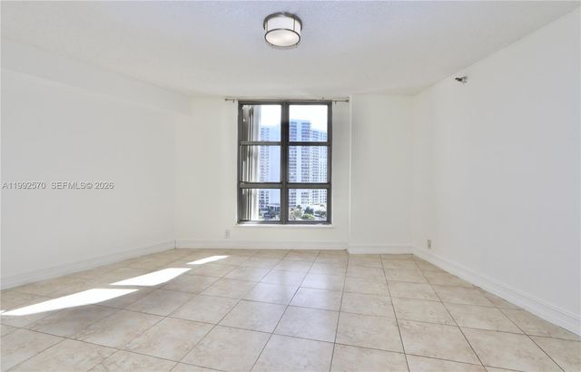 3500 Mystic Pointe Drive 1207, Aventura, FL 33180