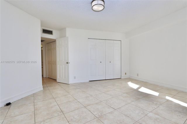 3500 Mystic Pointe Drive 1207, Aventura, FL 33180