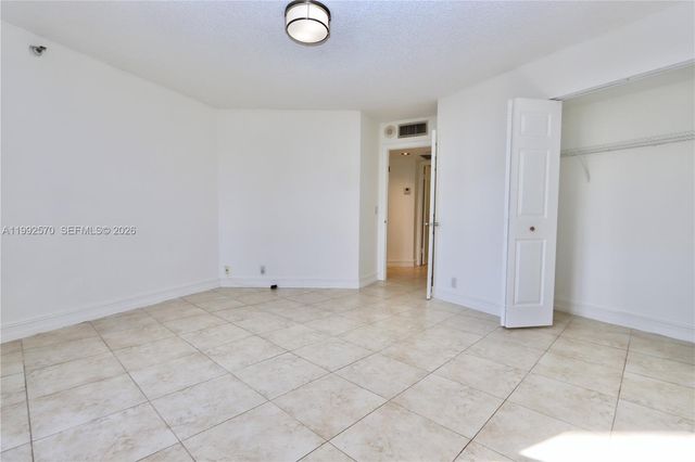 3500 Mystic Pointe Drive 1207, Aventura, FL 33180