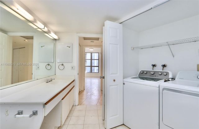 3500 Mystic Pointe Drive 1207, Aventura, FL 33180