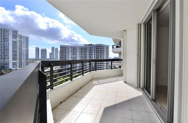 3500 Mystic Pointe Drive 1207, Aventura, FL 33180
