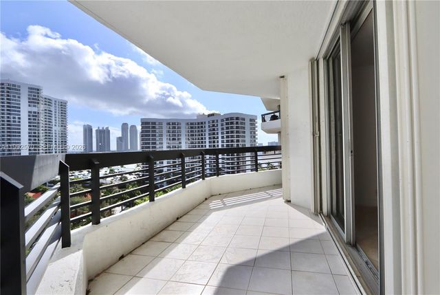 3500 Mystic Pointe Drive 1207, Aventura, FL 33180