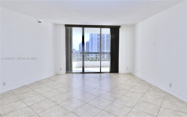 3500 Mystic Pointe Drive 1207, Aventura, FL 33180