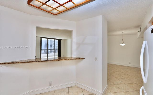3500 Mystic Pointe Drive 1207, Aventura, FL 33180