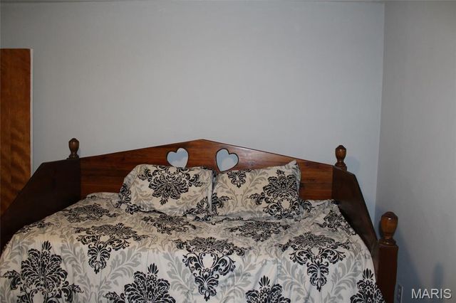 329 Reno Avenue, East Alton, IL 62024