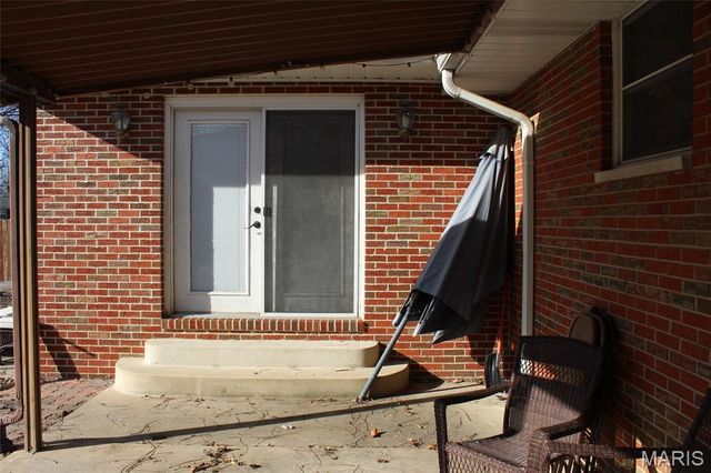 329 Reno Avenue, East Alton, IL 62024