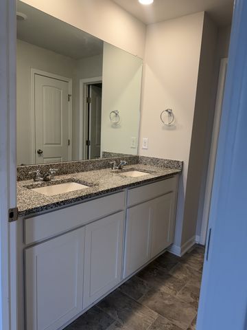 705 Dallas Dr, Columbia, TN 38401