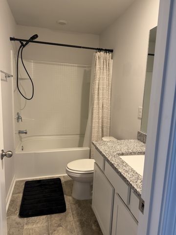 705 Dallas Dr, Columbia, TN 38401