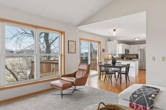 5220 Yorktown Lane N, Plymouth, MN 55442