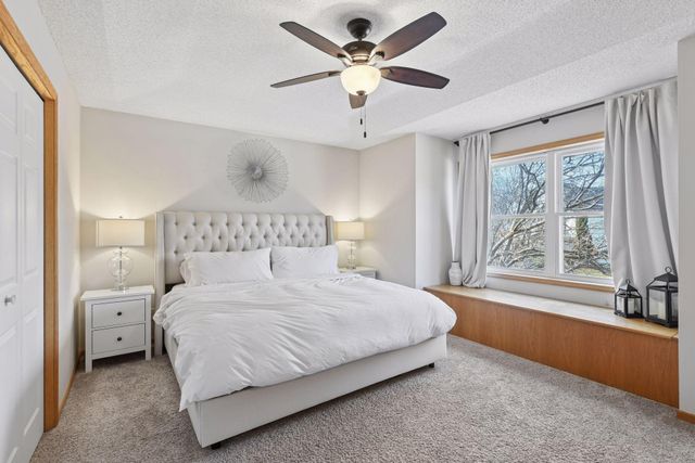 5220 Yorktown Lane N, Plymouth, MN 55442