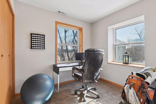 5220 Yorktown Lane N, Plymouth, MN 55442