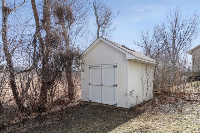 5220 Yorktown Lane N, Plymouth, MN 55442