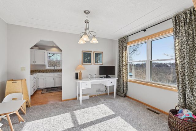 5220 Yorktown Lane N, Plymouth, MN 55442