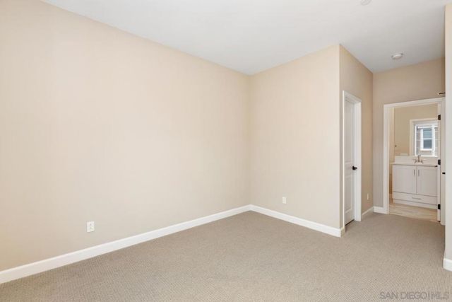 1227 Sunrise Vw 105, San Marcos, CA 92078