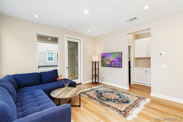 1227 Sunrise Vw 105, San Marcos, CA 92078