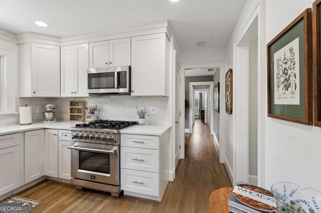 3306 Woodview Drive SE, Smyrna, GA 30082