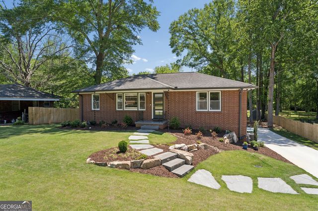 3306 Woodview Drive SE, Smyrna, GA 30082