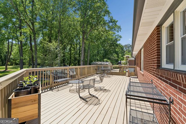 3306 Woodview Drive SE, Smyrna, GA 30082