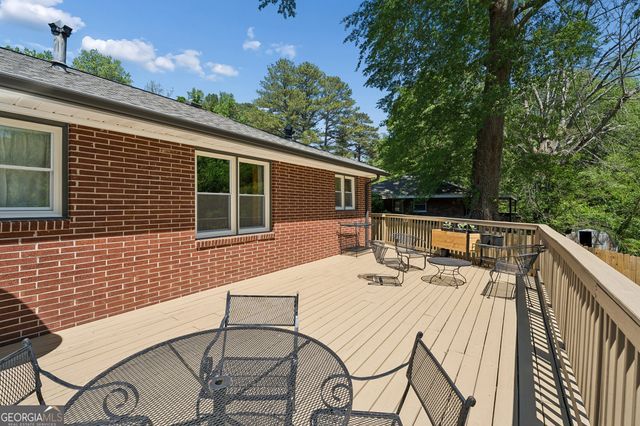 3306 Woodview Drive SE, Smyrna, GA 30082