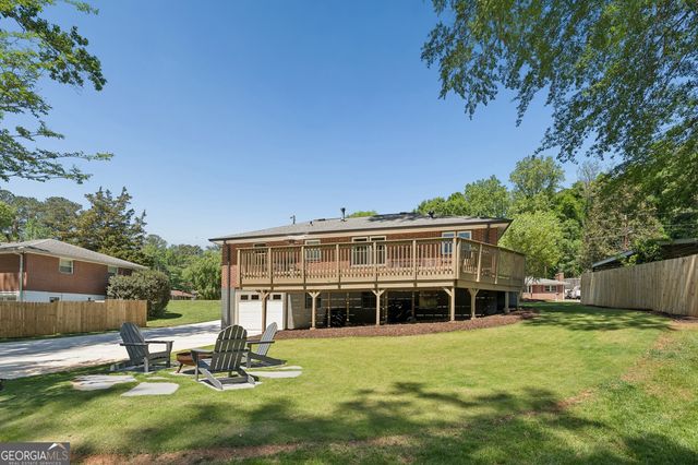 3306 Woodview Drive SE, Smyrna, GA 30082