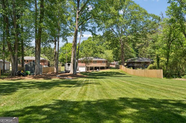 3306 Woodview Drive SE, Smyrna, GA 30082