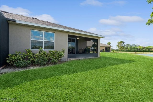 2021 Pigeon Plum WAY, North Fort Myers, FL 33917
