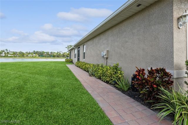 2021 Pigeon Plum WAY, North Fort Myers, FL 33917