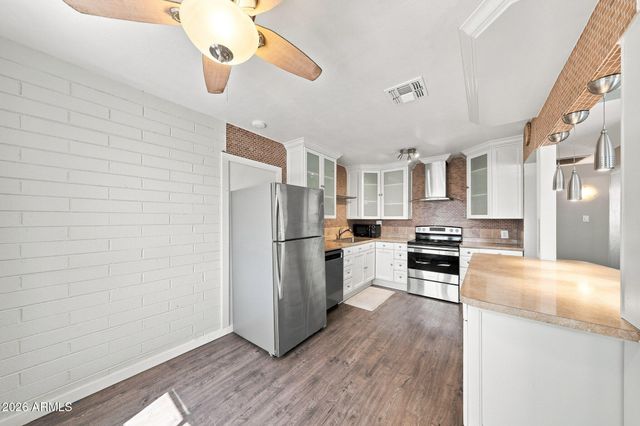 10223 N 17TH Drive, Phoenix, AZ 85021