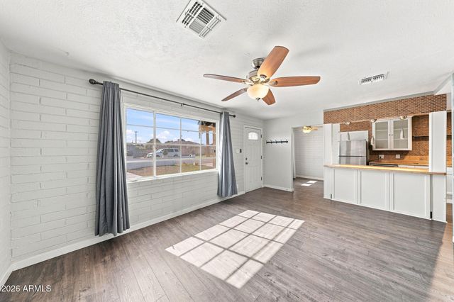 10223 N 17TH Drive, Phoenix, AZ 85021