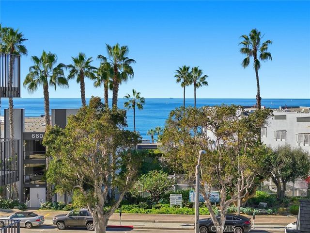 208 S Catalina Avenue C, Redondo Beach, CA 90277