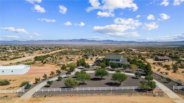 5930 N Bull Mountain Drive, Kingman, AZ 86409