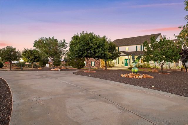 5930 N Bull Mountain Drive, Kingman, AZ 86409