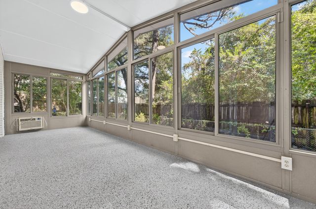 220 Edge Avenue, Valparaiso, FL 32580